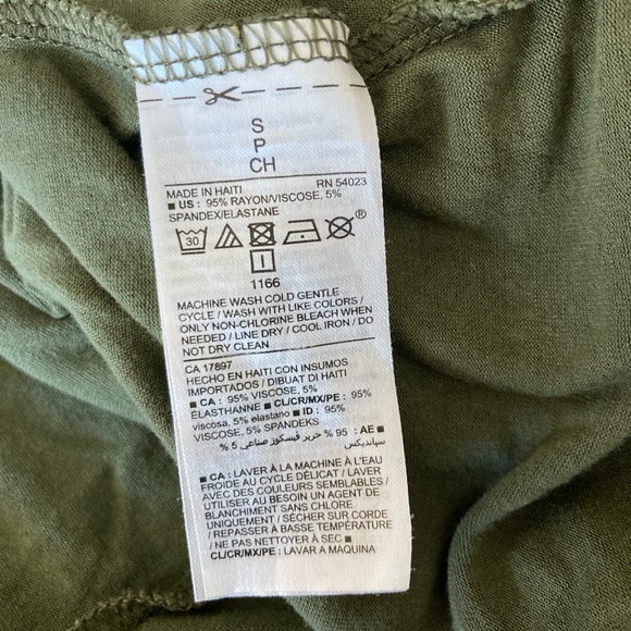 Old Navy Women’s Luxe Tank Top - Picture 4 of 4